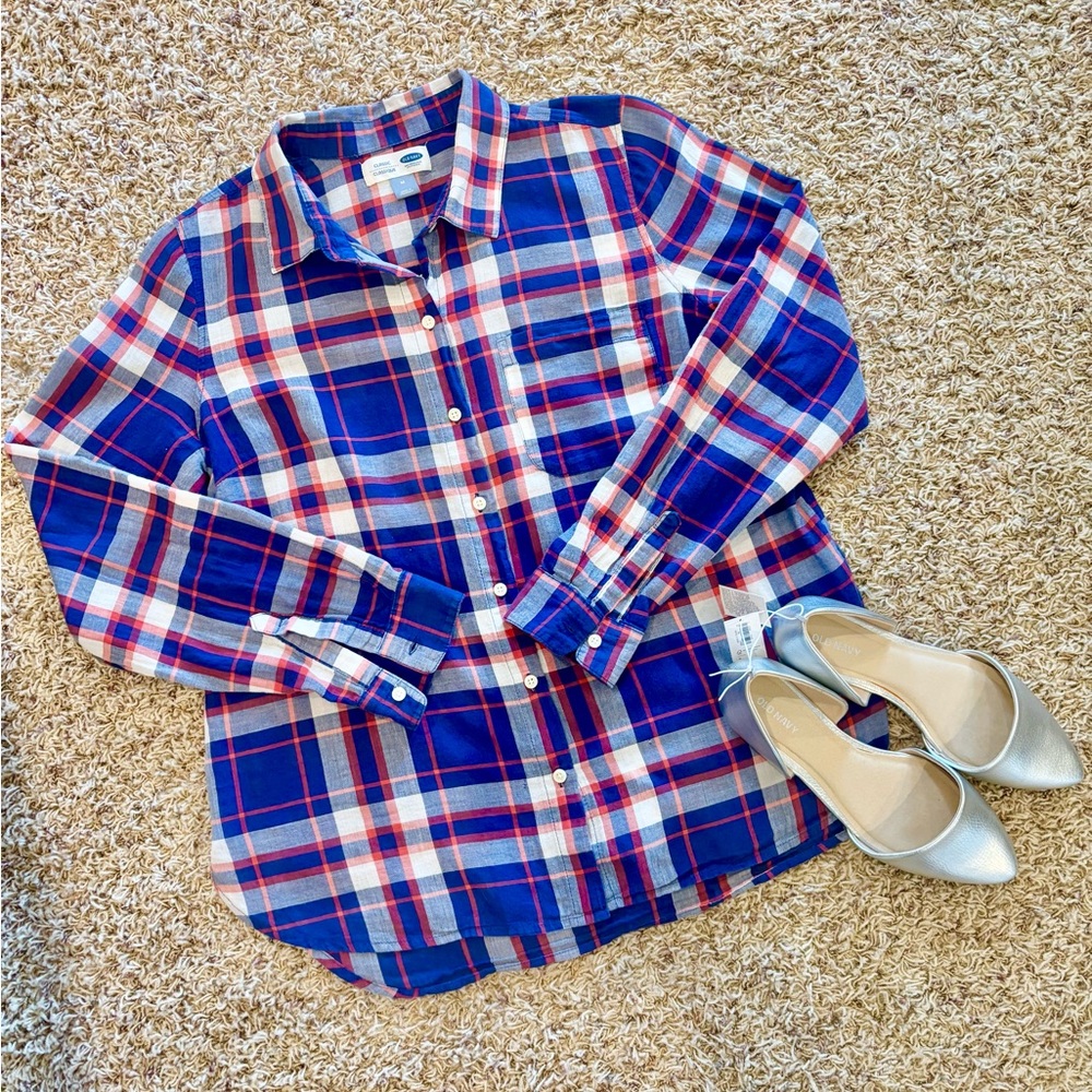 Women’s Old Navy Classic button down - Blue and Red